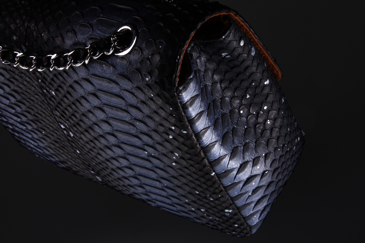 Сумка из кожи питона