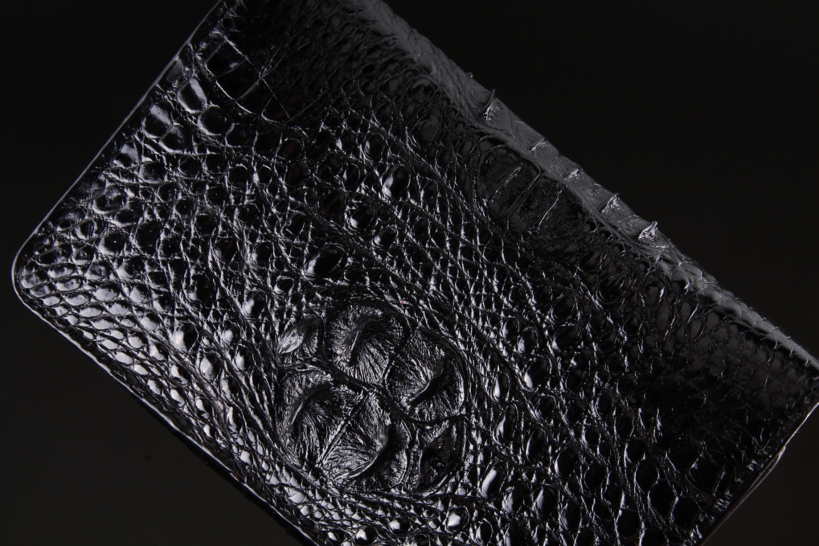 Кошелек из кожи крокодила
