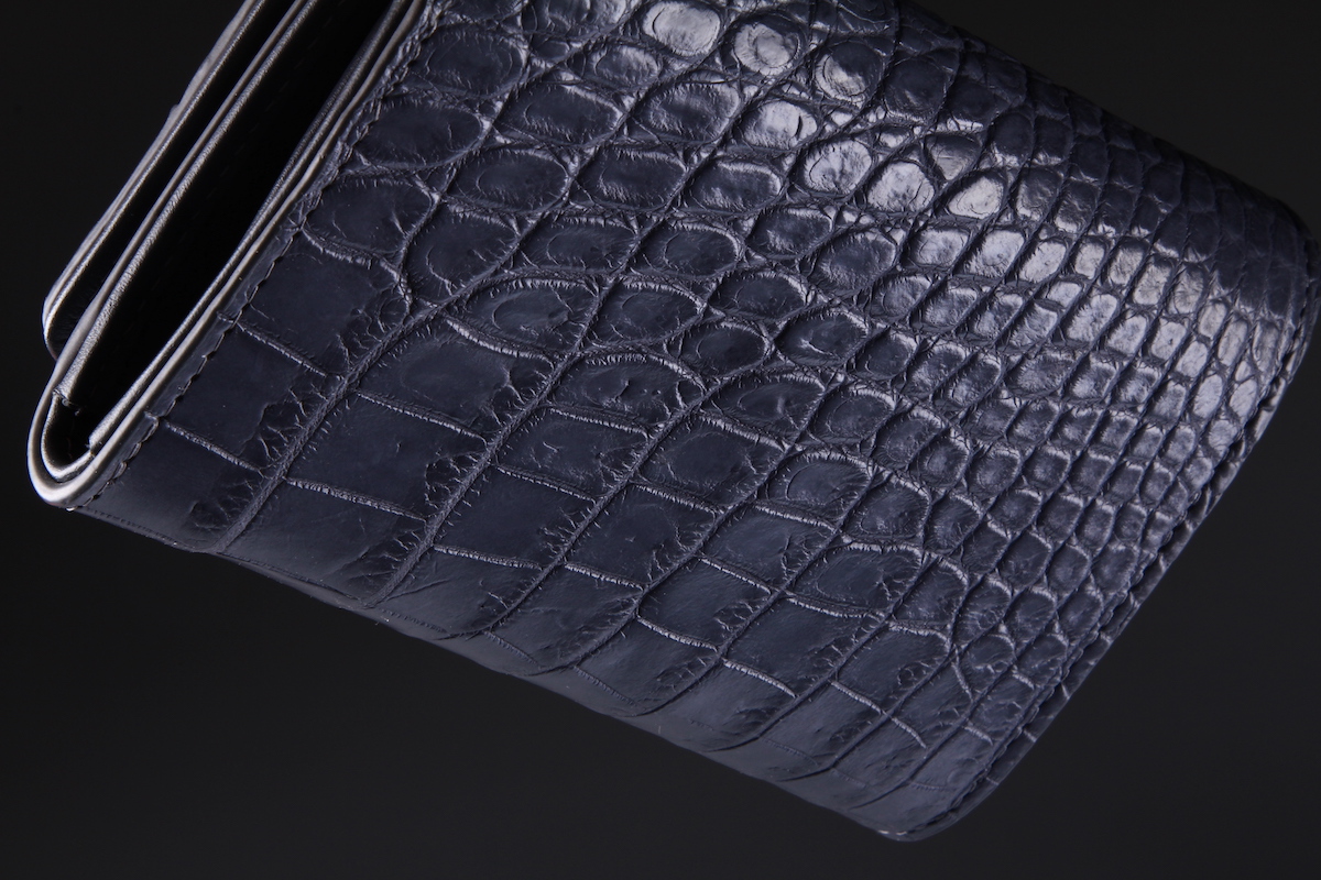 Кошелек из кожи крокодила