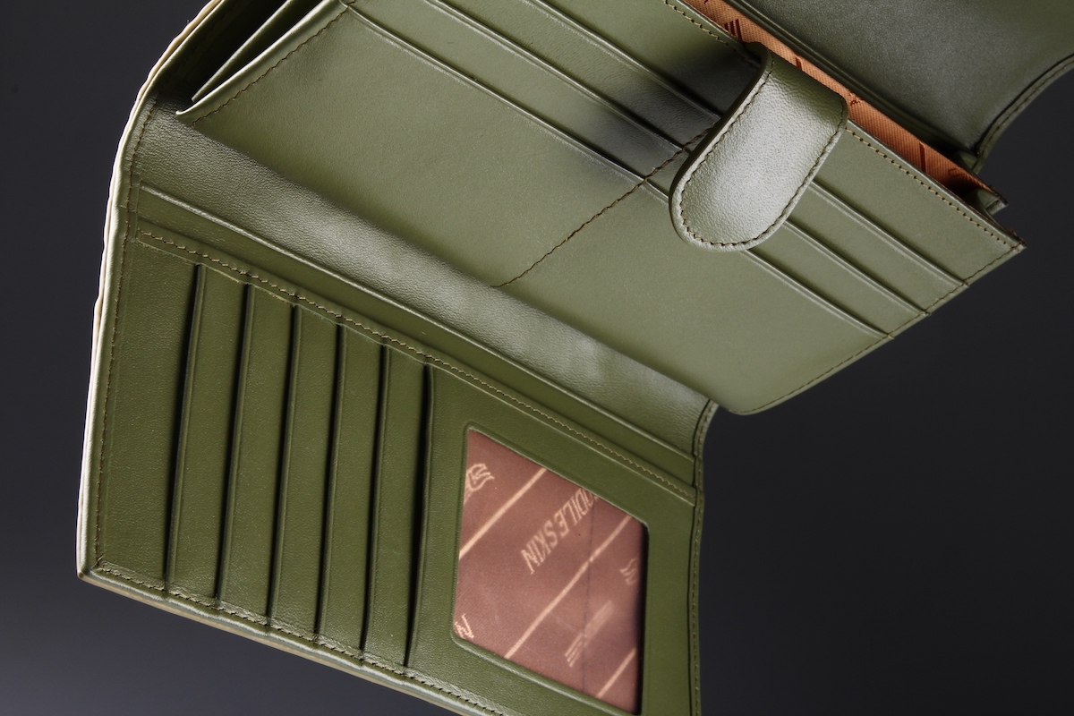 Кошелек женский из кожи крокодила