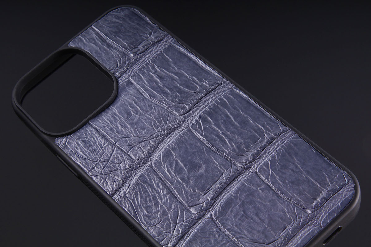 Чехол на любую модель iPhone из кожи крокодила