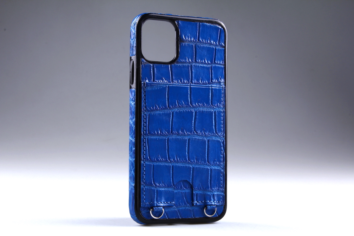 Чехол на любую модель iPhone из кожи крокодила