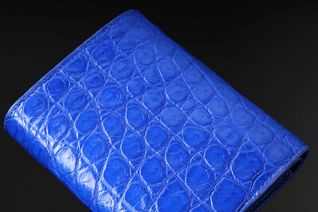 Кошелек из кожи крокодила