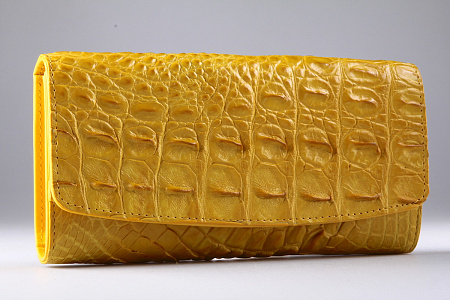 Кошелек женский из кожи крокодила