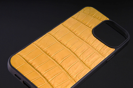 Чехол на любую модель iPhone из кожи крокодила
