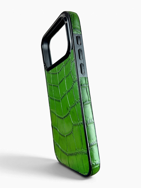 Чехол на iPhone 17 Pro / 18 Pro из кожи крокодила