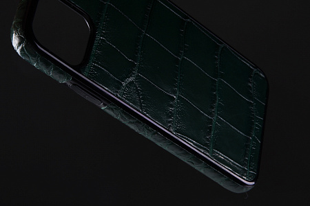 Чехол на любую модель iPhone из кожи крокодила