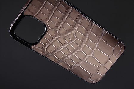 Чехол на любую модель iPhone из кожи крокодила