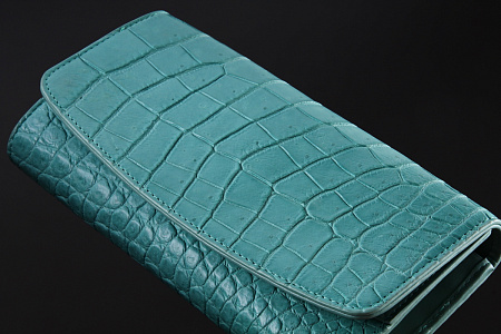 Кошелек женский из кожи крокодила