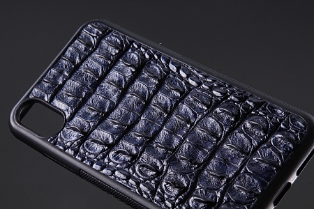 Чехол на любую модель iPhone из кожи крокодила
