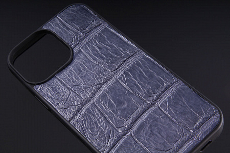 Чехол на любую модель iPhone из кожи крокодила