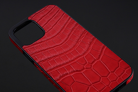 Чехол на любую модель iPhone из кожи крокодила